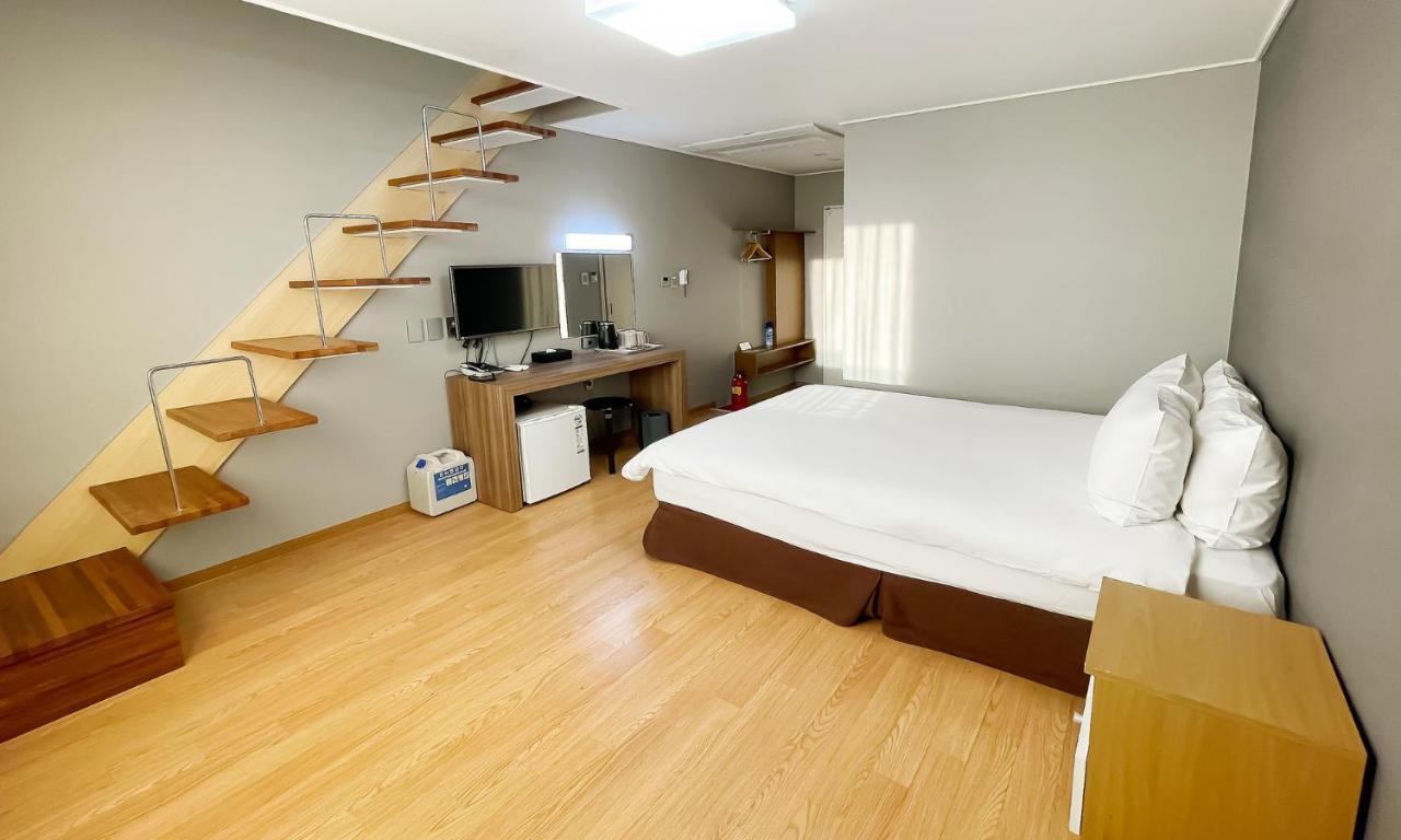 Pampas Hotel ג'גו מראה חיצוני תמונה